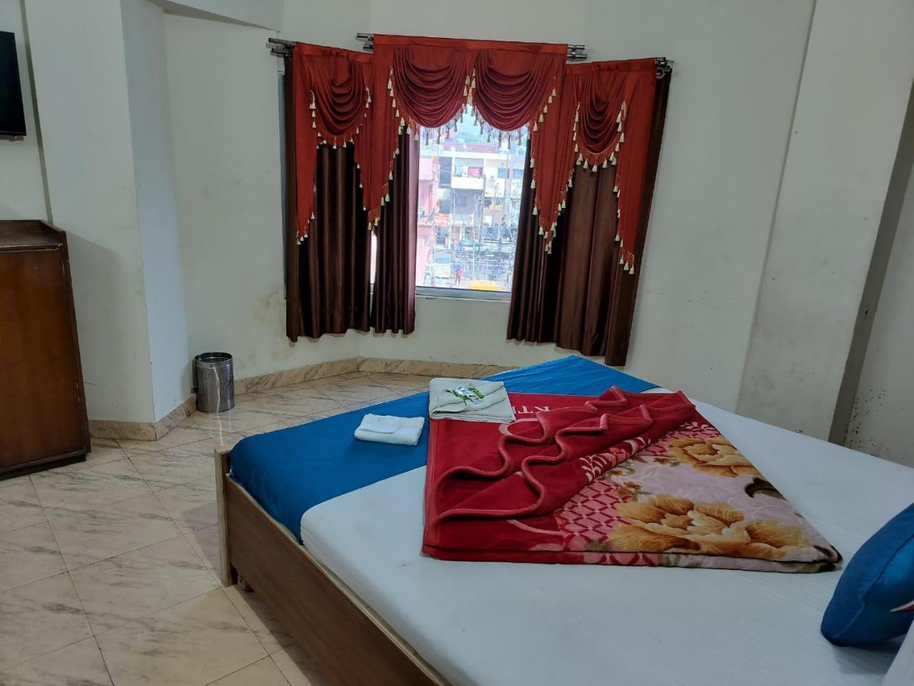 Hotel Holiday Inn Paradise Chandīgarh エクステリア 写真